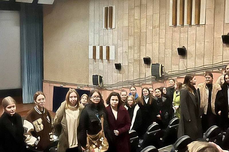 Посещение документального фильма
